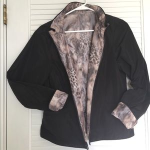 Rain jacket reversible